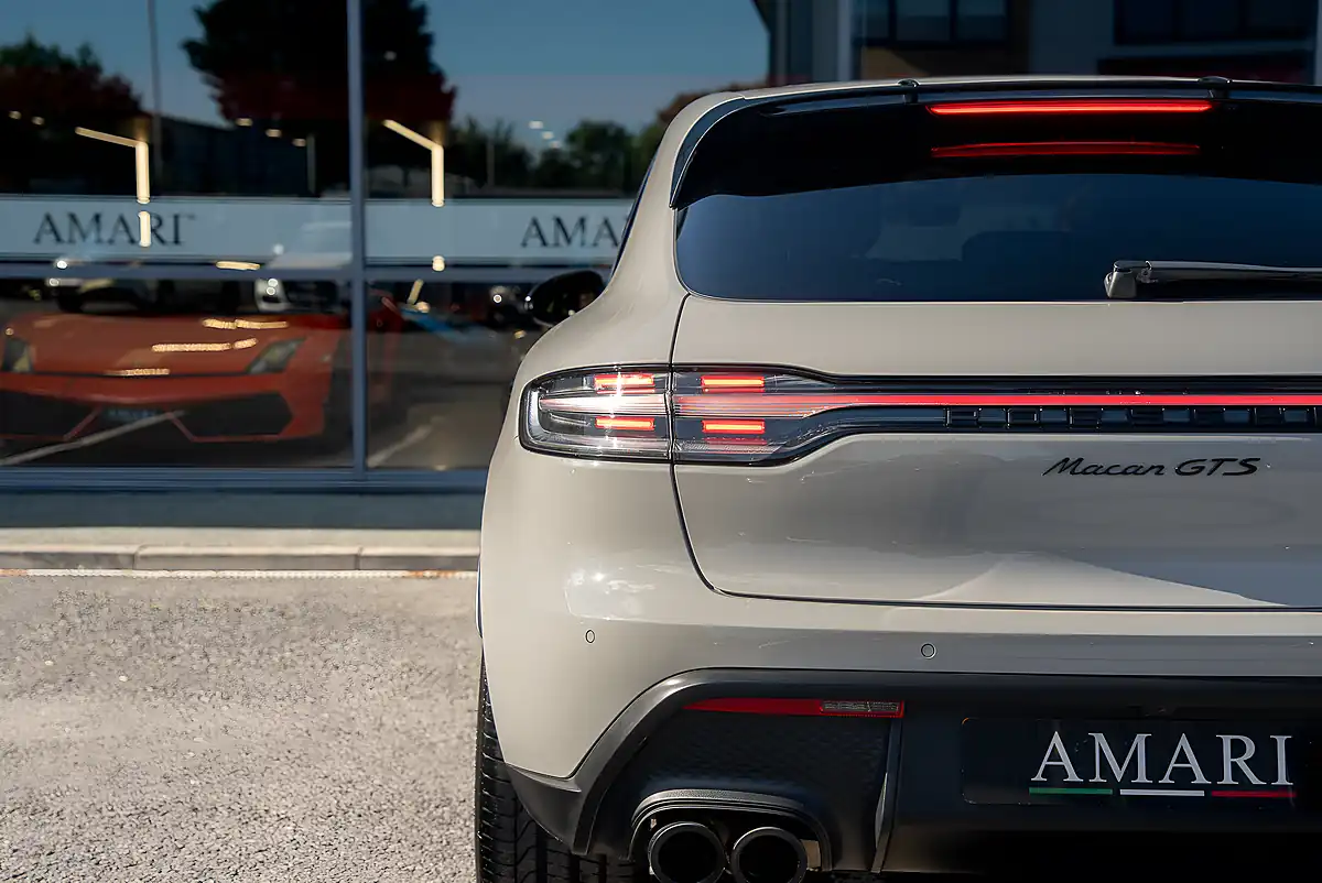 Used 2023 Porsche Macan Gts Crayon - Interior and Exterior details 9