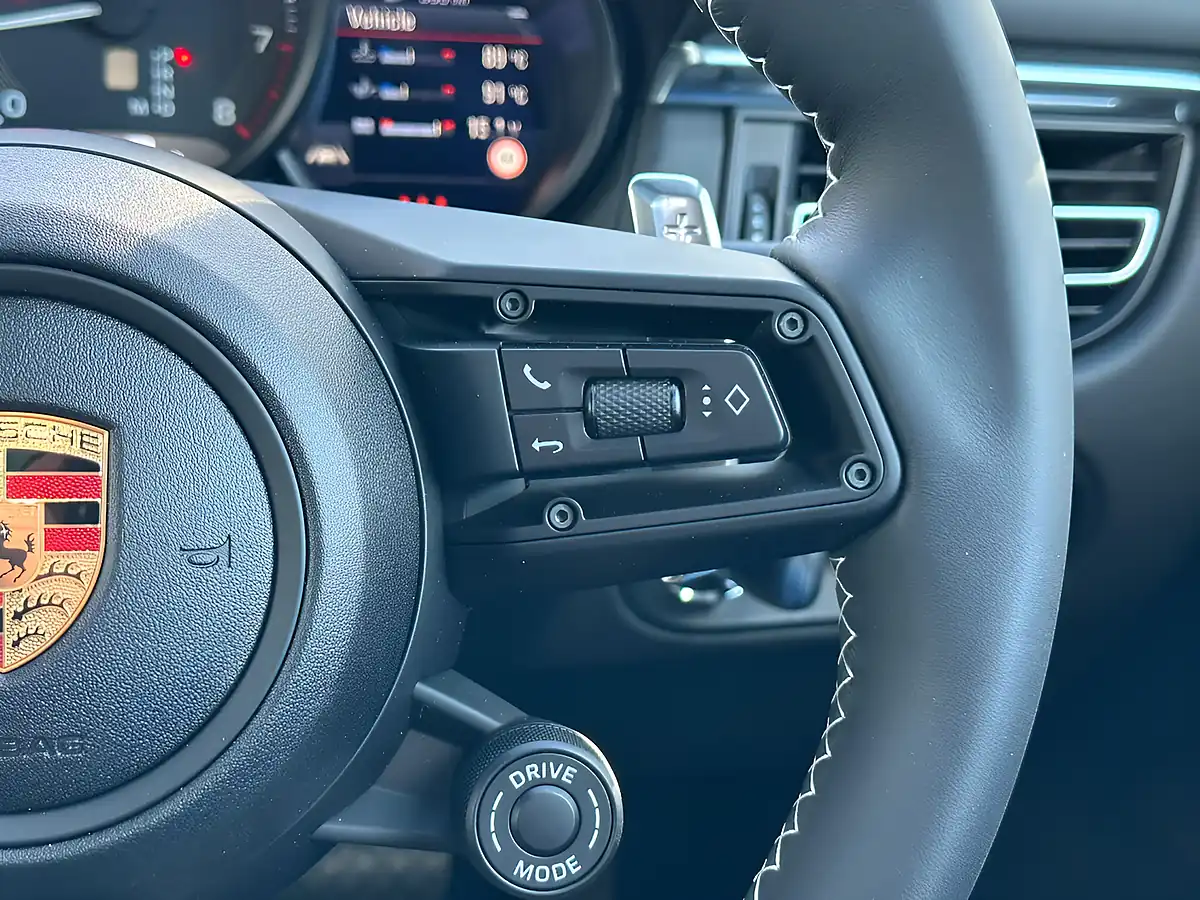 Used 2023 Porsche Macan Macan T Jet Black - Interior and Exterior details 14