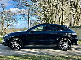 Used 2023 Porsche Macan Macan T Jet Black - Interior and Exterior details 4