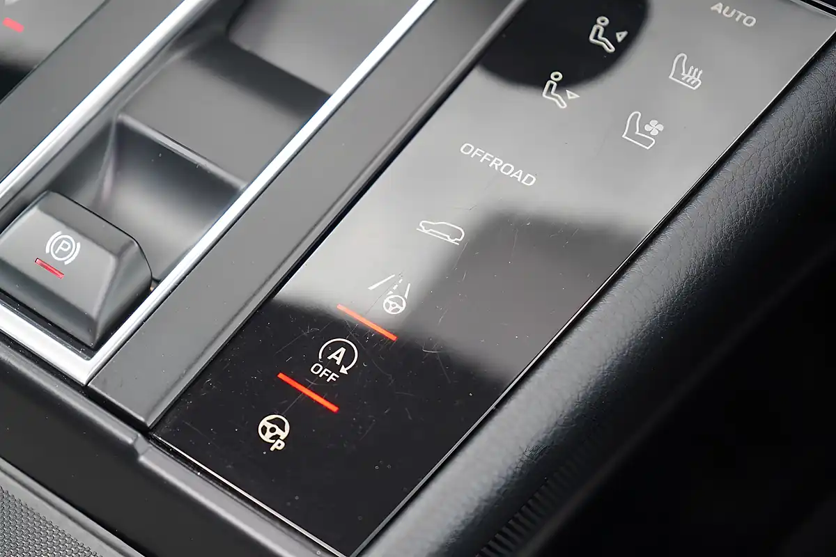 Used 2023 Porsche Macan S Grey - Interior and Exterior details 18