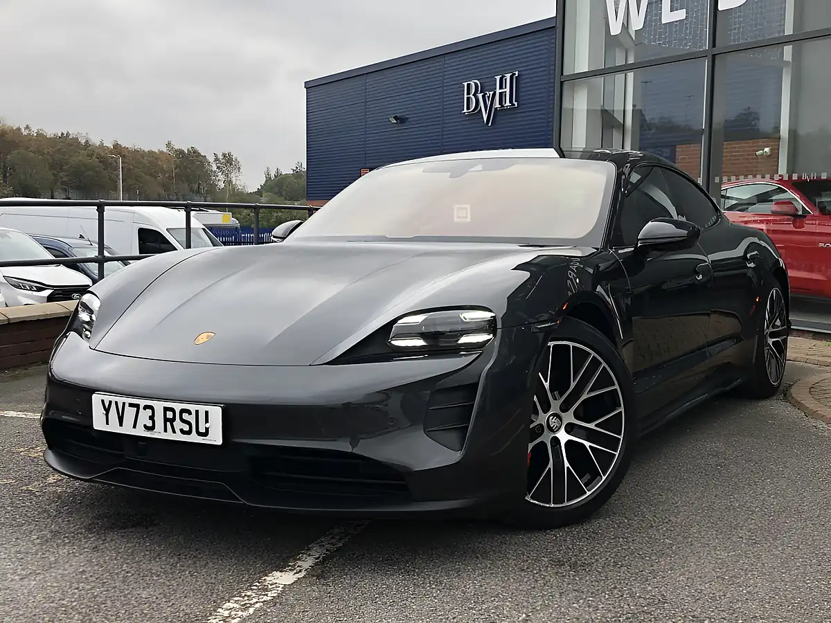 Used 2023 Porsche Taycan 4S Grey - Interior and Exterior details 8