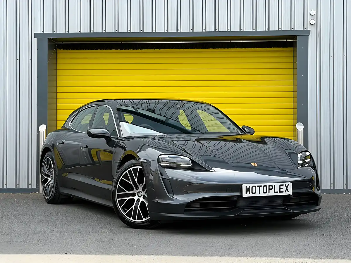 Used 2023 Porsche Taycan 4S Sport Turismo Volcano Grey - Interior and Exterior details 3