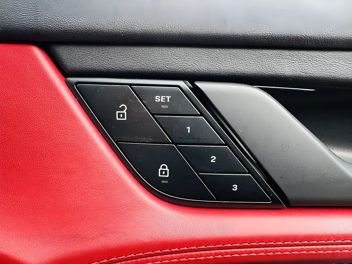 Used 2023 Porsche Taycan Performance Plus Black - Interior and Exterior details 10