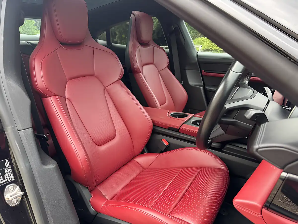 Used 2023 Porsche Taycan Performance Plus Black - Interior and Exterior details 2