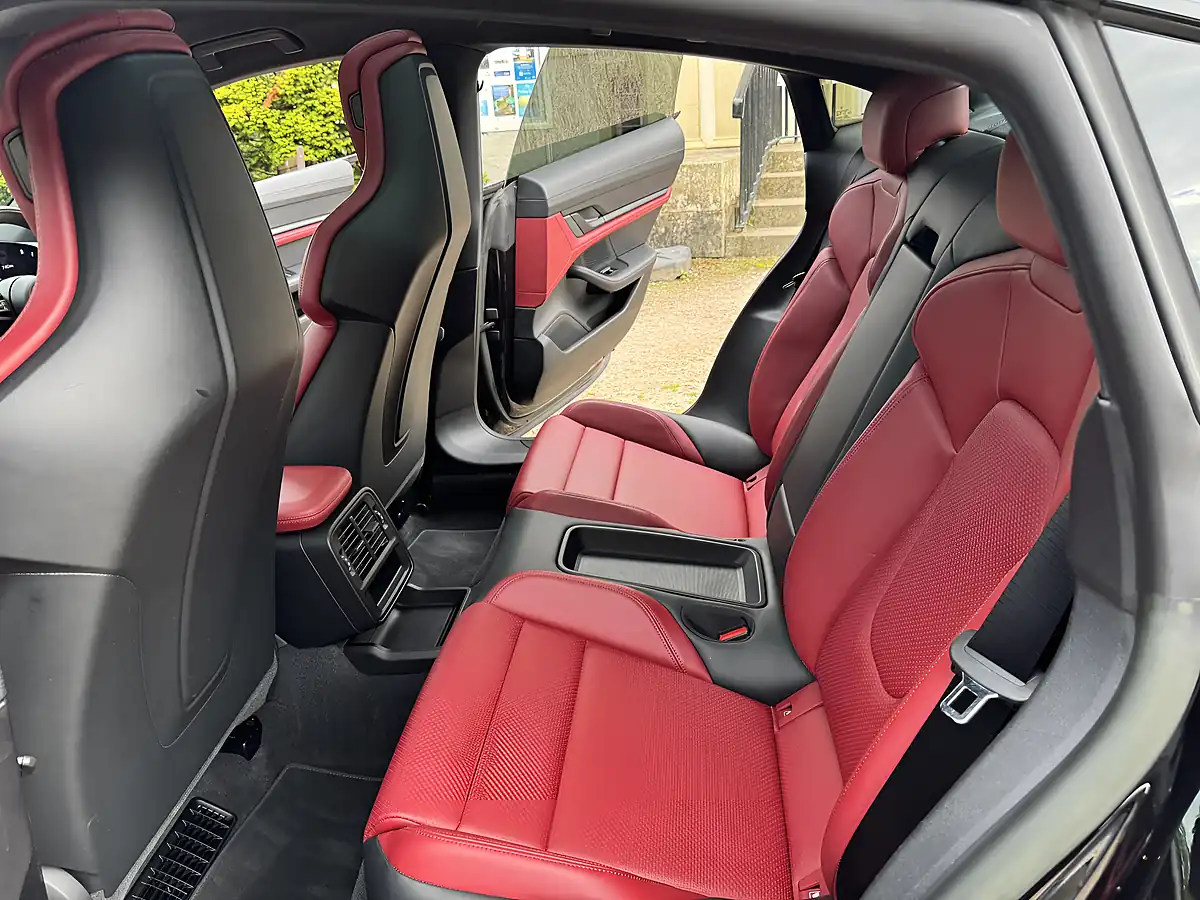 Used 2023 Porsche Taycan Performance Plus Black - Interior and Exterior details 6