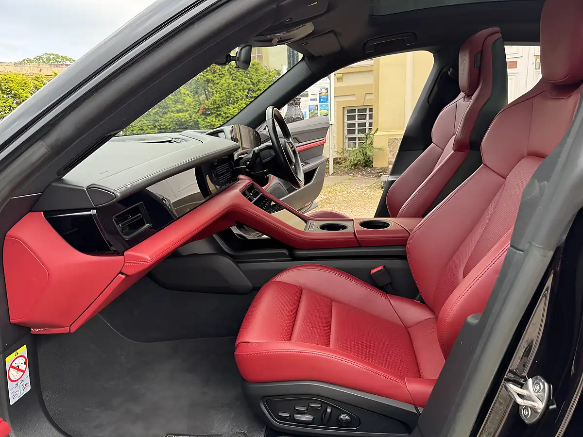 Used 2023 Porsche Taycan Performance Plus Black - Interior and Exterior details 8