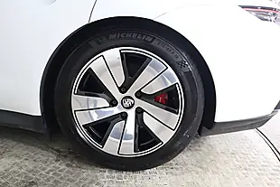 Used 2023 Porsche Taycan Performance Plus Sport Turismo White - Interior and Exterior details 15