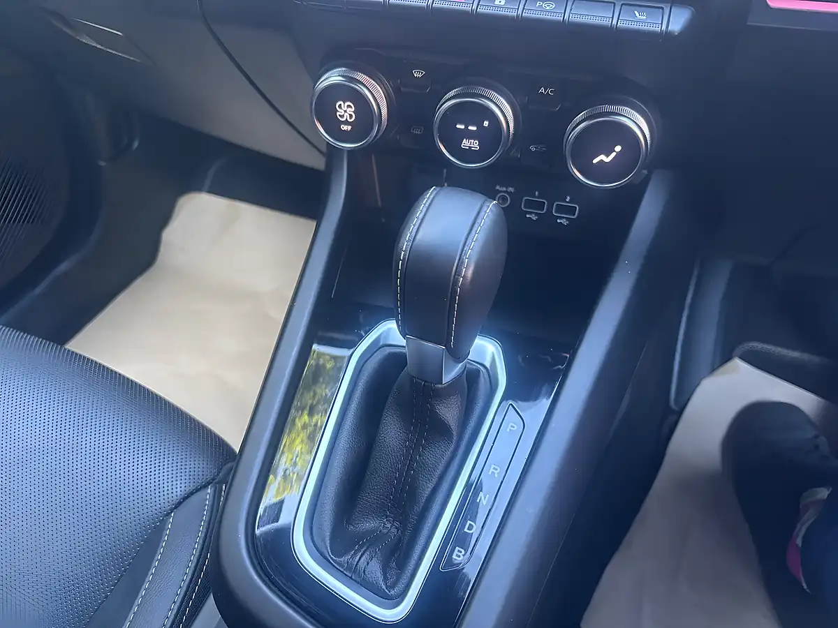 Used 2023 Renault Arkana Bose Edition Grey - Interior and Exterior details 10