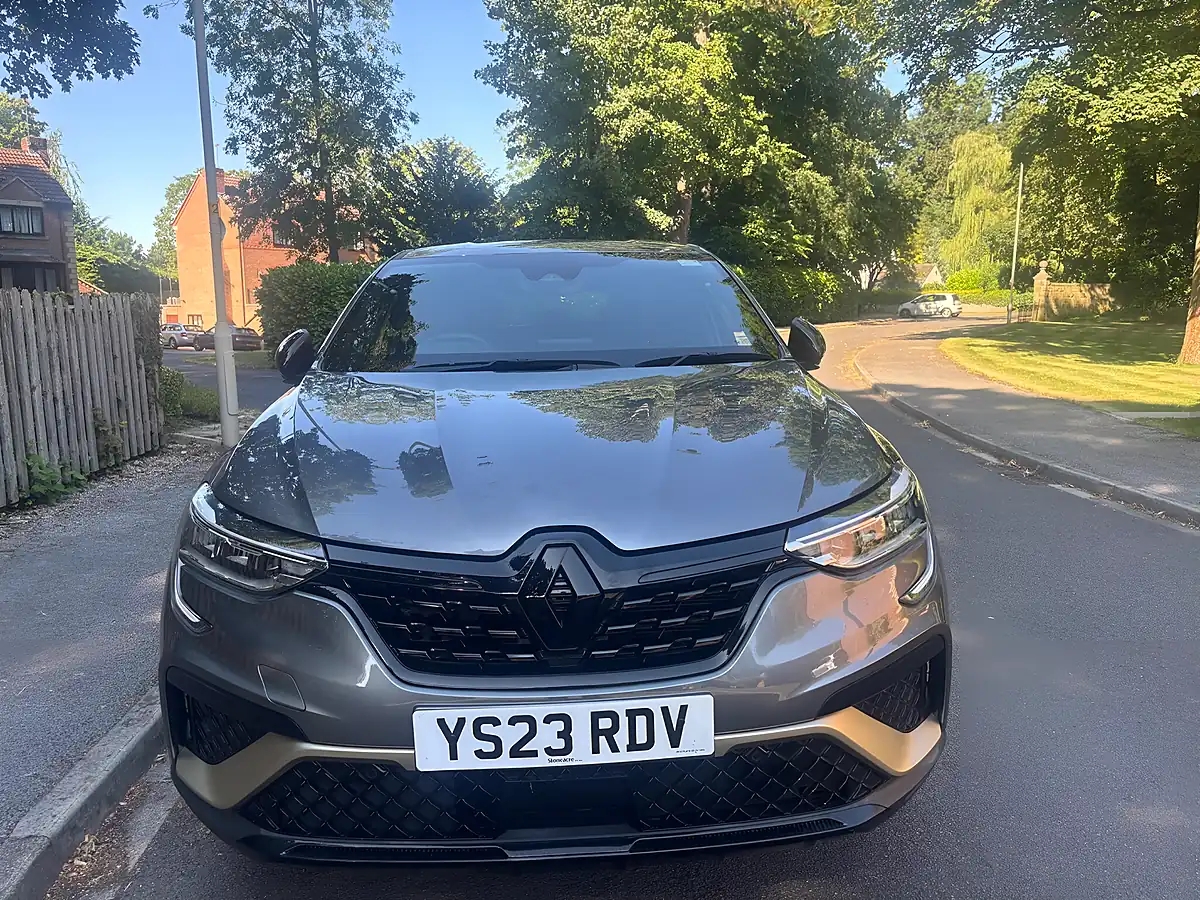 Used 2023 Renault Arkana Bose Edition Grey - Interior and Exterior details 8