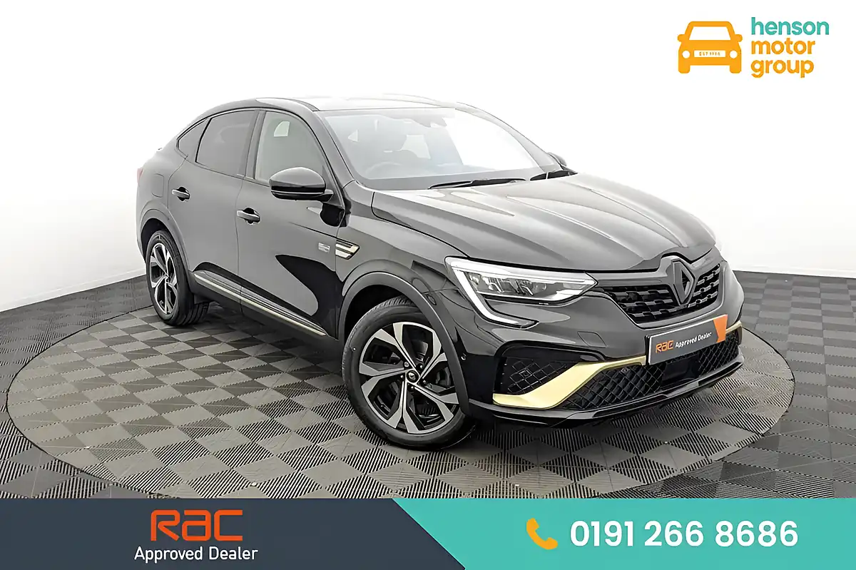 Used 2023 Renault Arkana E-Tech Engineered Black - Front View