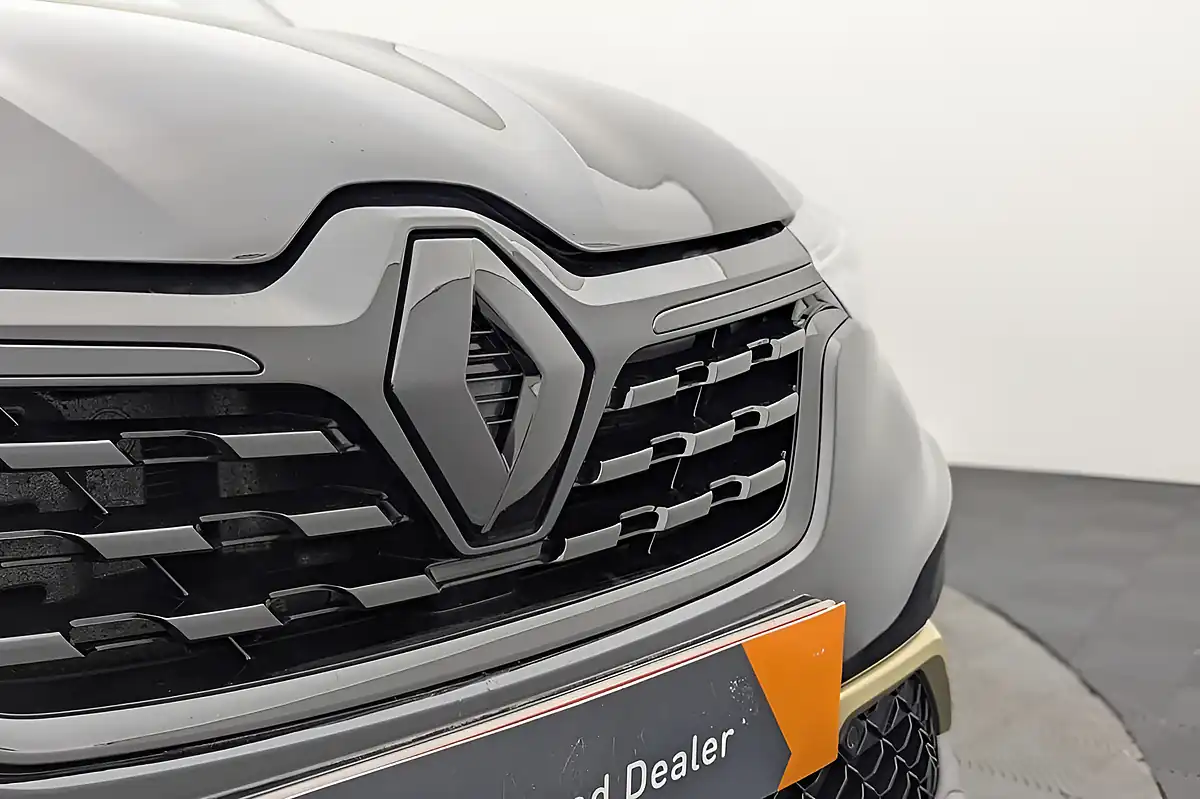 Used 2023 Renault Arkana E-Tech Engineered Black - Interior and Exterior details 17