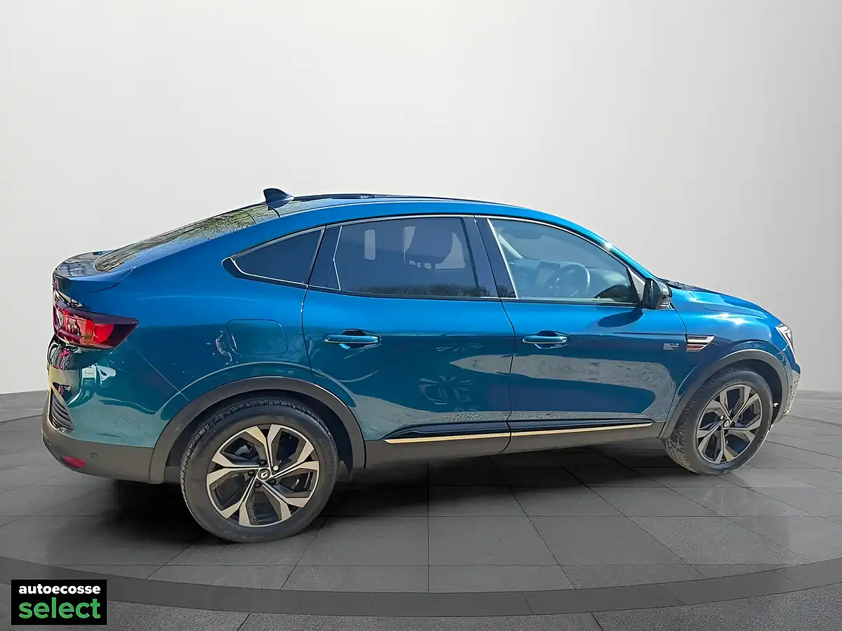Used 2023 Renault Arkana E-Tech Engineered Blue - Interior and Exterior details 14