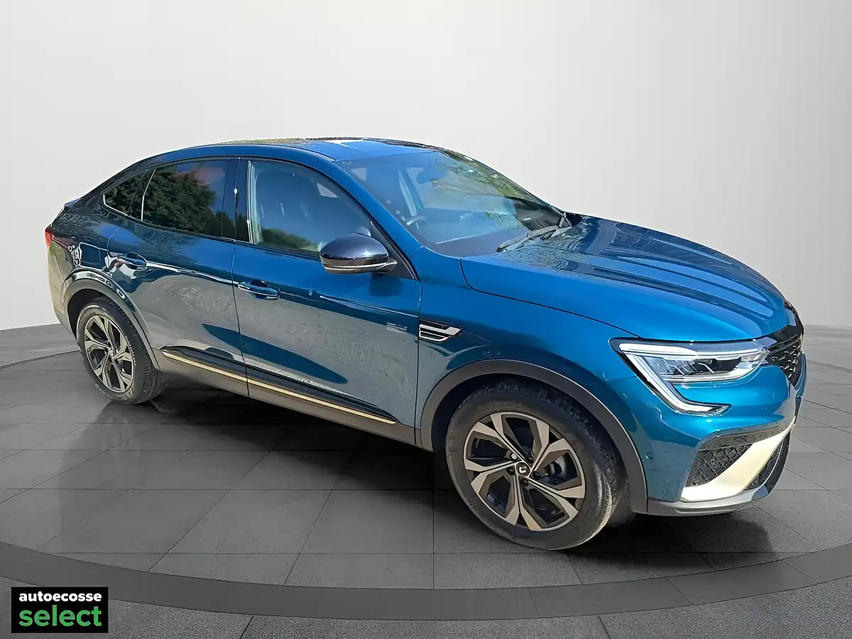 Used 2023 Renault Arkana E-Tech Engineered Blue - Interior and Exterior details 15