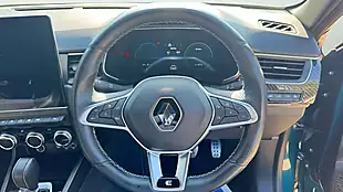 Used 2023 Renault Arkana E-Tech Engineered Blue - Interior and Exterior details 17