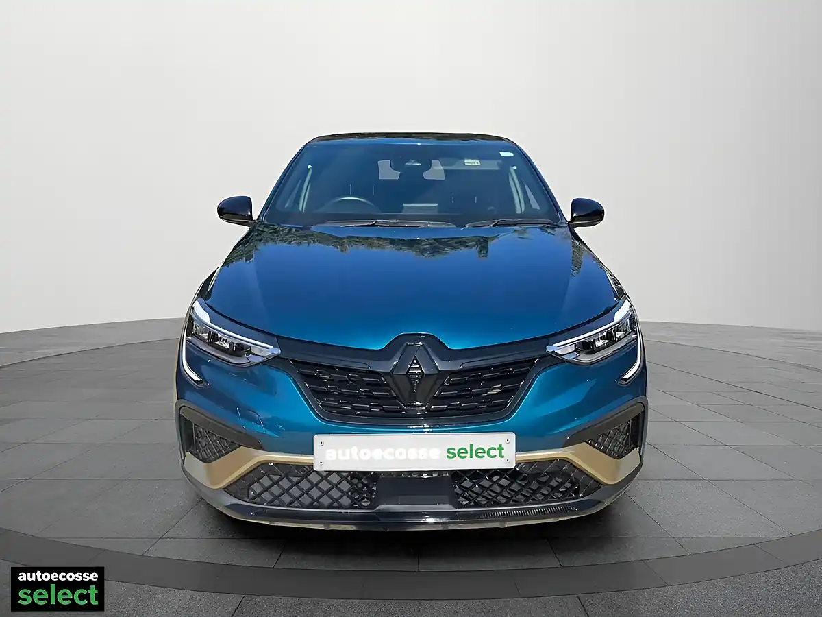 Used 2023 Renault Arkana E-Tech Engineered Blue - Interior and Exterior details 2
