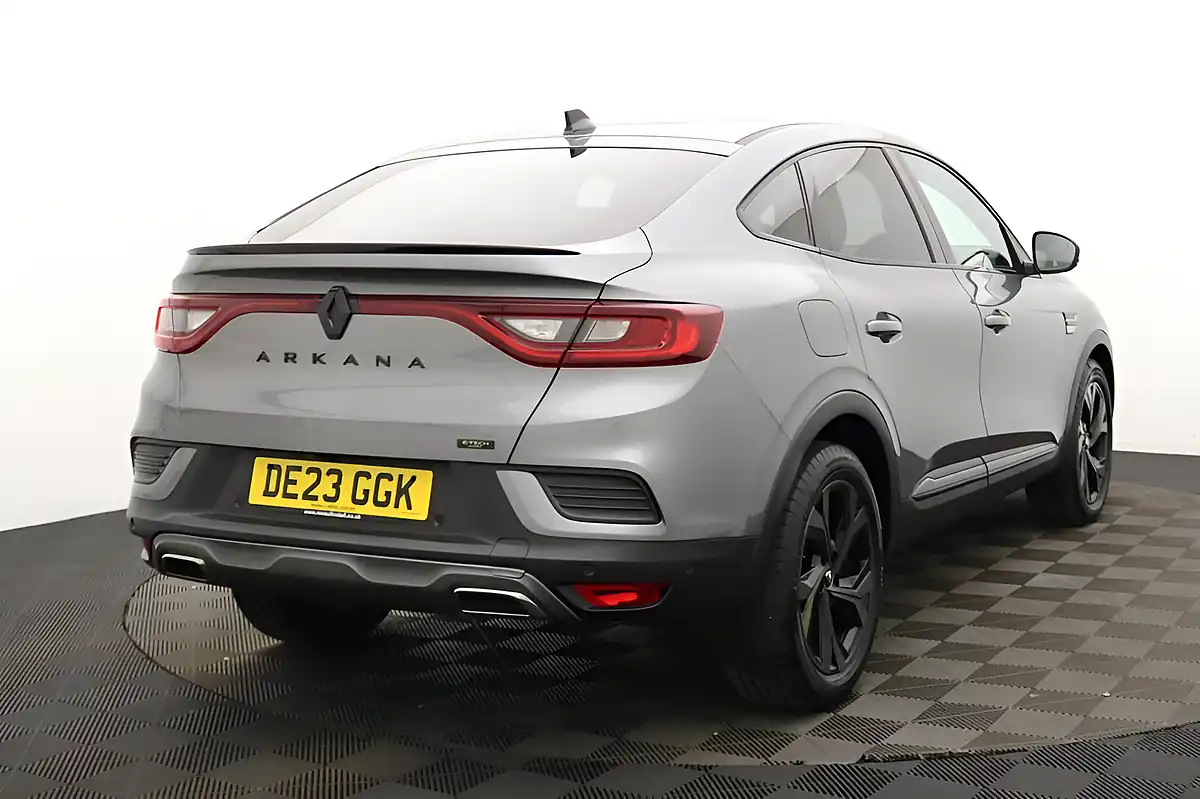 Used 2023 Renault Arkana E-Tech Engineered Grey - Interior and Exterior details 9