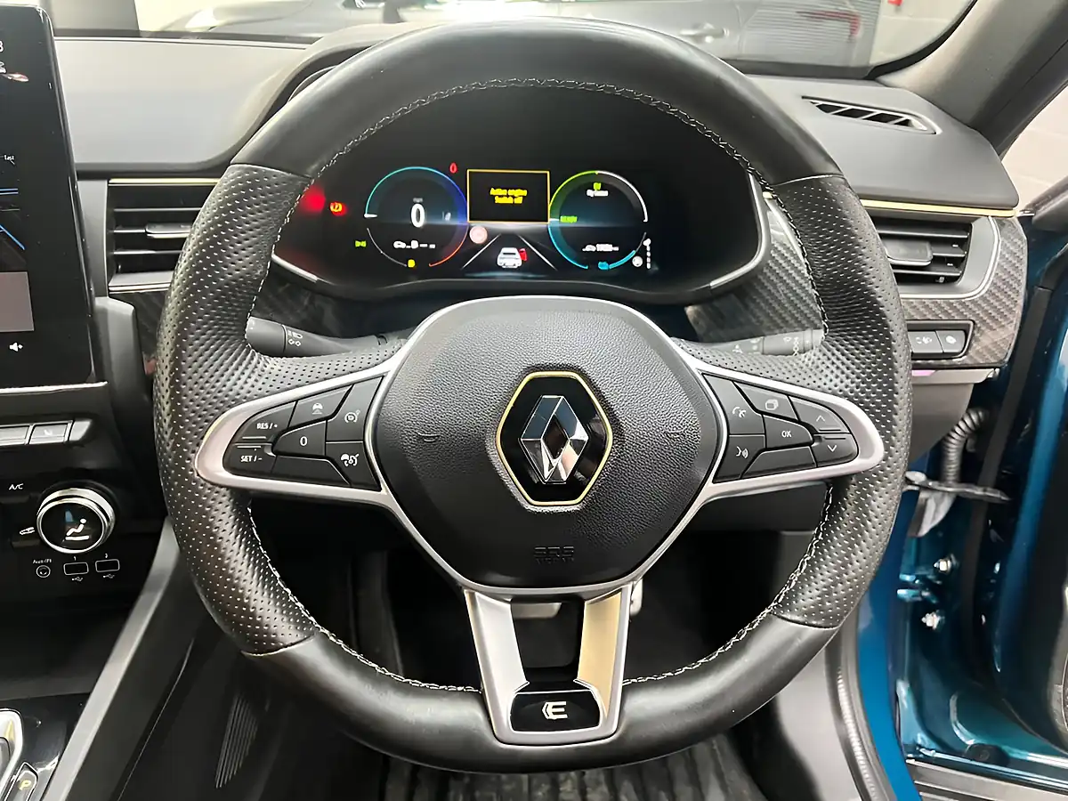 Used 2023 Renault Arkana Engineered Blue - Interior and Exterior details 7