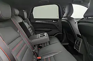 Used 2023 Renault Arkana R.s. Line Black - Interior and Exterior details 12