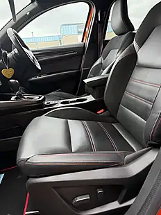 Used 2023 Renault Arkana R.s. Line Orange - Interior and Exterior details 11