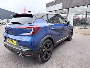 Used 2023 Renault Captur E-Tech Engineered Blue - Interior and Exterior details 11