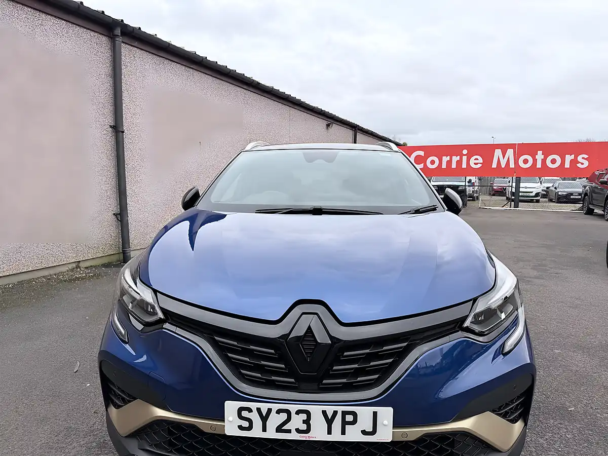 Used 2023 Renault Captur E-Tech Engineered Blue - Interior and Exterior details 18
