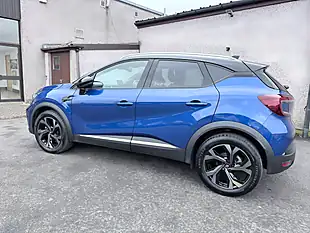 Used 2023 Renault Captur E-Tech Engineered Blue - Interior and Exterior details 6