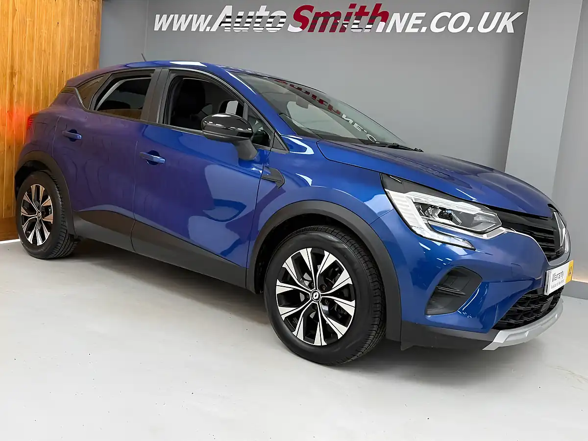 Used 2023 Renault Captur Evolution Blue - Interior and Exterior details 10