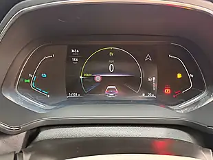 Used 2023 Renault Captur Evolution Blue - Interior and Exterior details 15