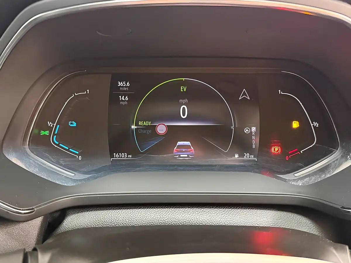 Used 2023 Renault Captur Evolution Blue - Interior and Exterior details 15