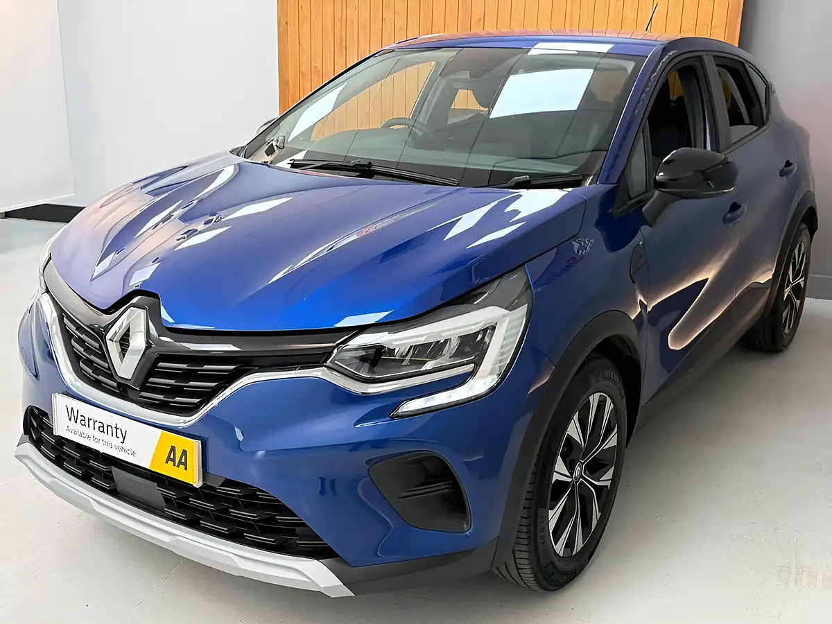 Used 2023 Renault Captur Evolution Blue - Interior and Exterior details 5