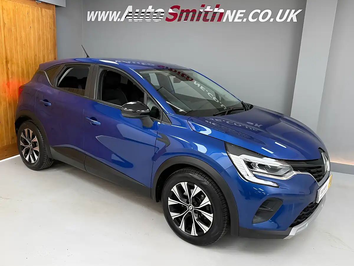 Used 2023 Renault Captur Evolution Blue - Interior and Exterior details 9
