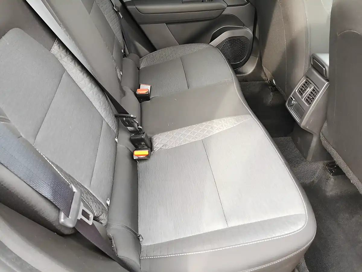 Used 2023 Renault Captur Evolution Flame Red/Diamond Black Roof - Interior and Exterior details 10