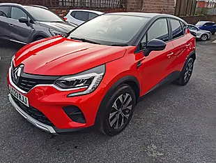 Used 2023 Renault Captur Evolution Flame Red/Diamond Black Roof - Interior and Exterior details 3