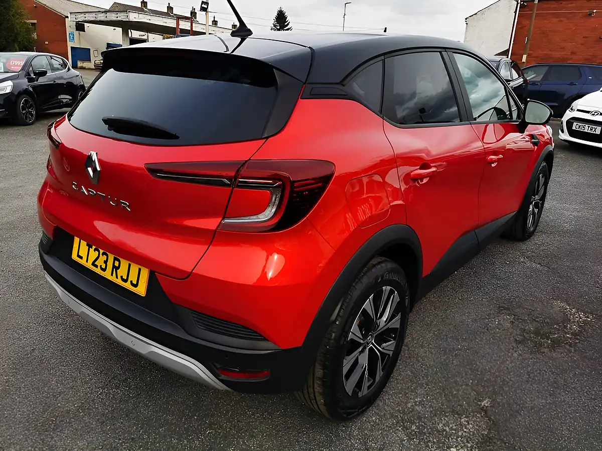 Used 2023 Renault Captur Evolution Flame Red/Diamond Black Roof - Interior and Exterior details 6