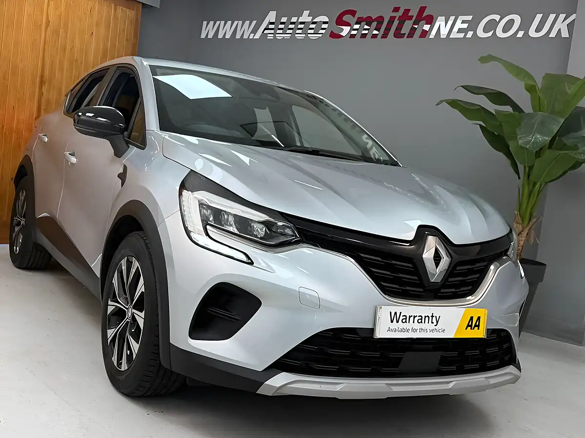 Used 2023 Renault Captur Evolution Highland Grey - Interior and Exterior details 12