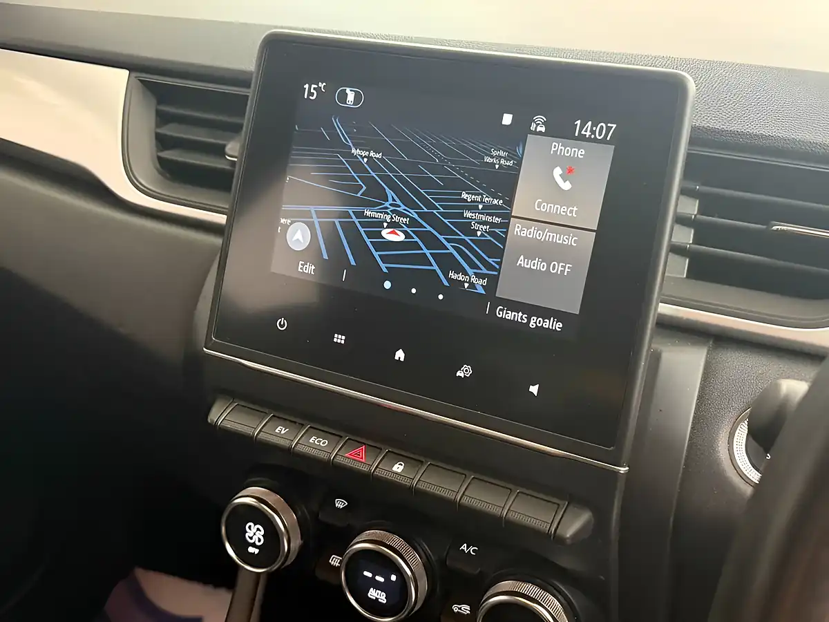 Used 2023 Renault Captur Evolution Highland Grey - Interior and Exterior details 13