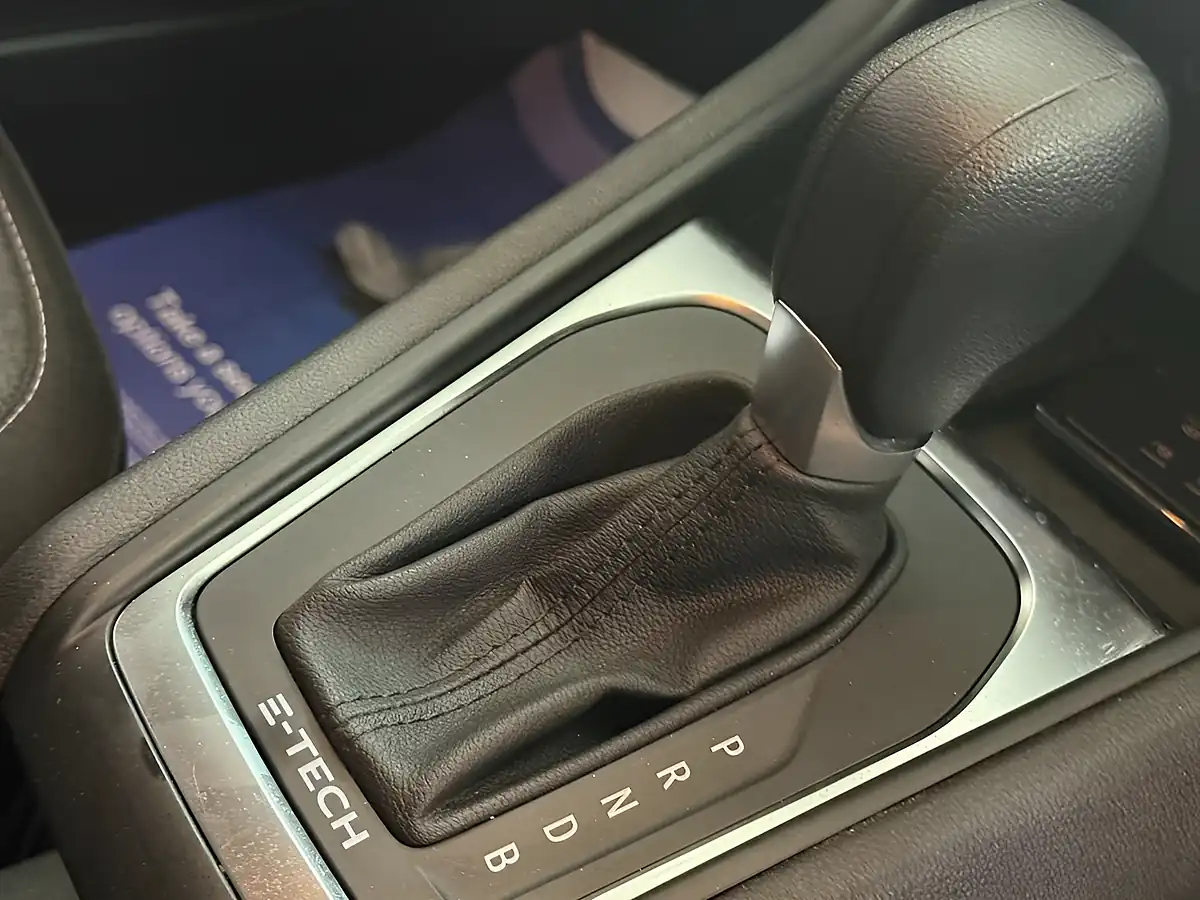 Used 2023 Renault Captur Evolution Highland Grey - Interior and Exterior details 14