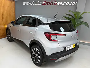 Used 2023 Renault Captur Evolution Highland Grey - Interior and Exterior details 18