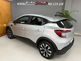 Used 2023 Renault Captur Evolution Highland Grey - Interior and Exterior details 19