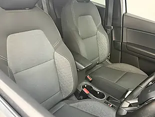 Used 2023 Renault Captur Evolution Highland Grey - Interior and Exterior details 4
