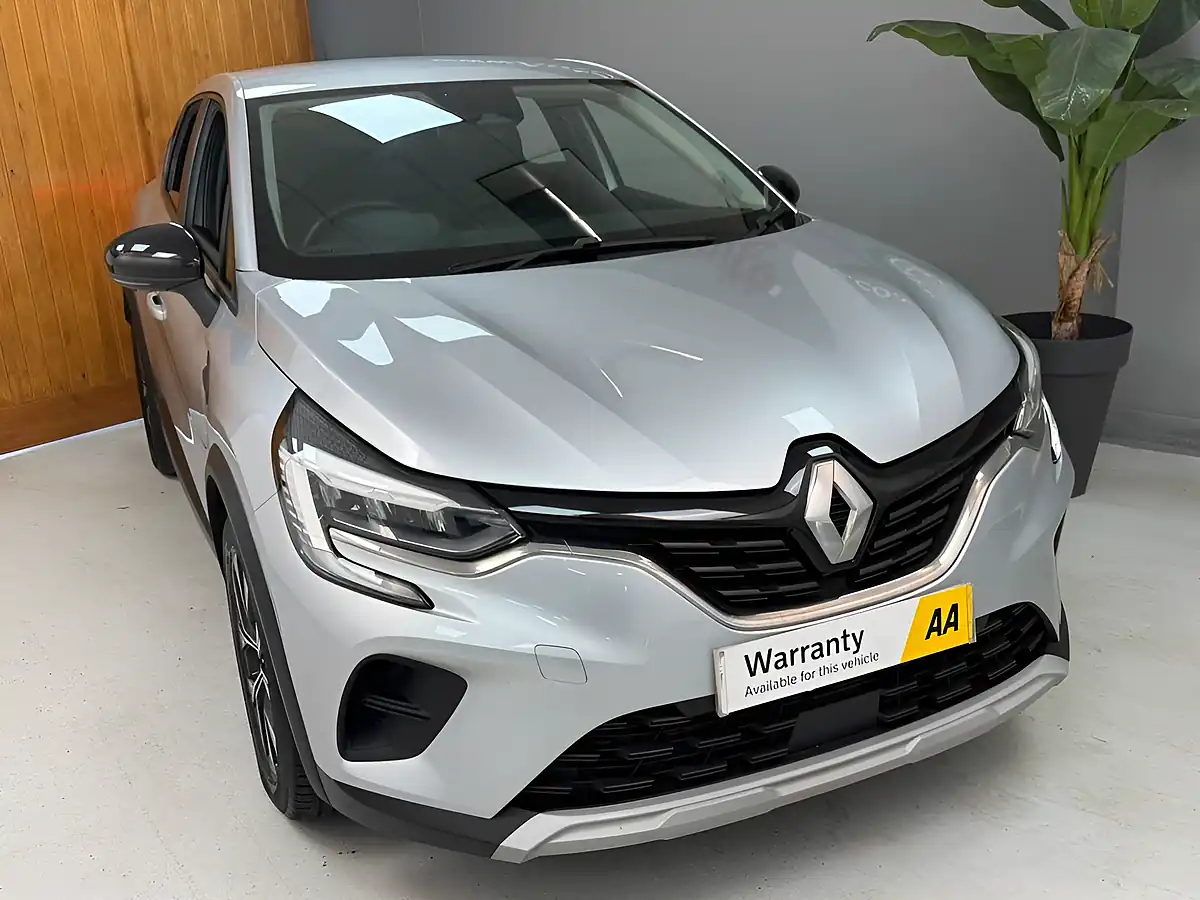 Used 2023 Renault Captur Evolution Highland Grey - Interior and Exterior details 9