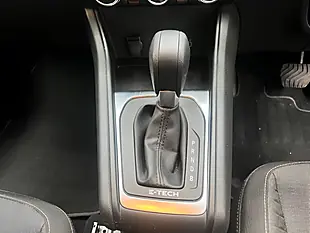 Used 2023 Renault Captur Evolution Red - Interior and Exterior details 10