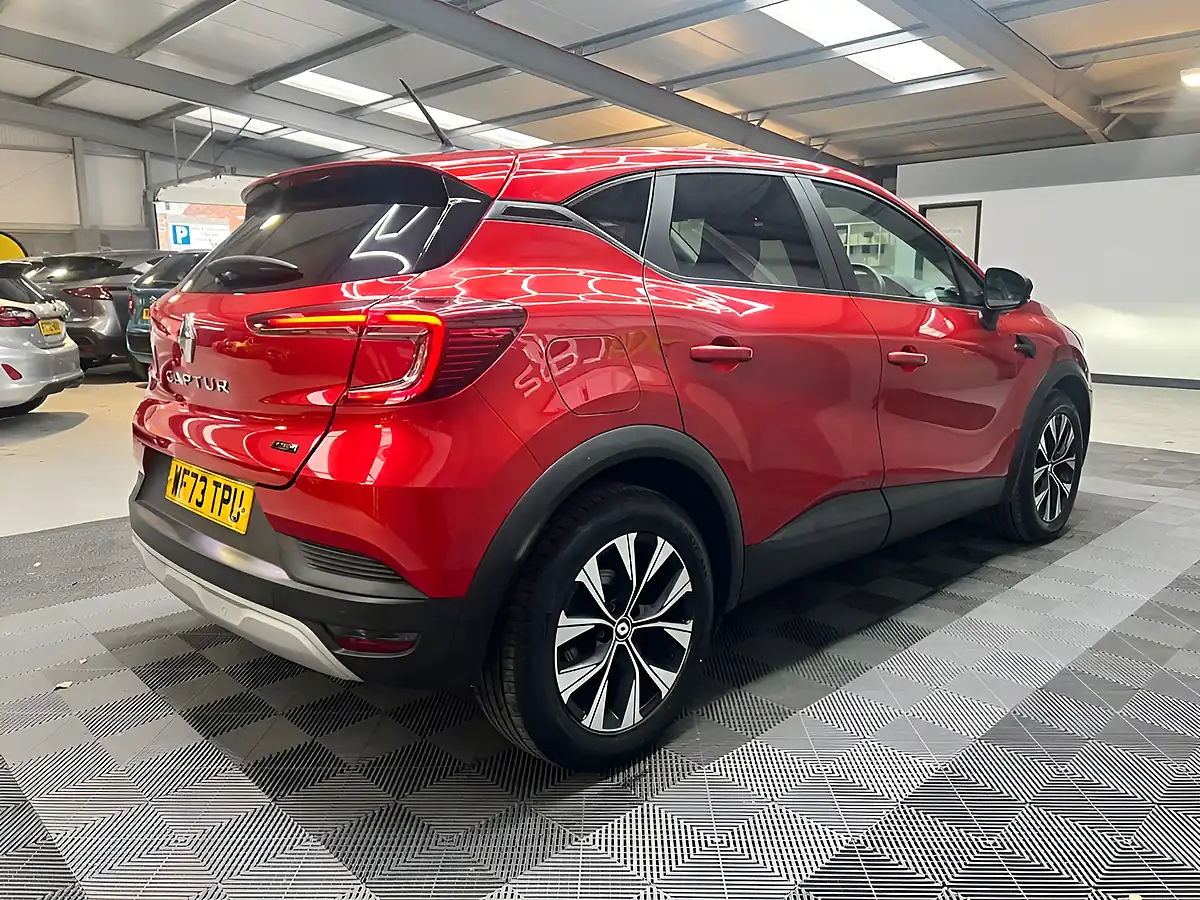 Used 2023 Renault Captur Evolution Red - Interior and Exterior details 11