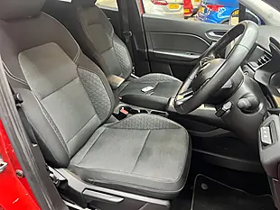 Used 2023 Renault Captur Evolution Red - Interior and Exterior details 7