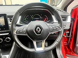 Used 2023 Renault Captur Evolution Red - Interior and Exterior details 9