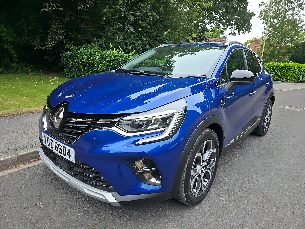 Used 2023 Renault Captur Techno Blue - Interior and Exterior details 3