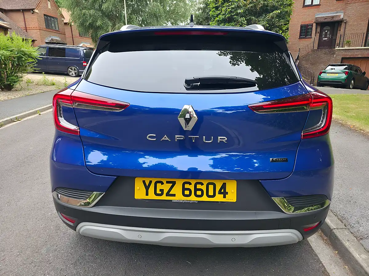 Used 2023 Renault Captur Techno Blue - Interior and Exterior details 6