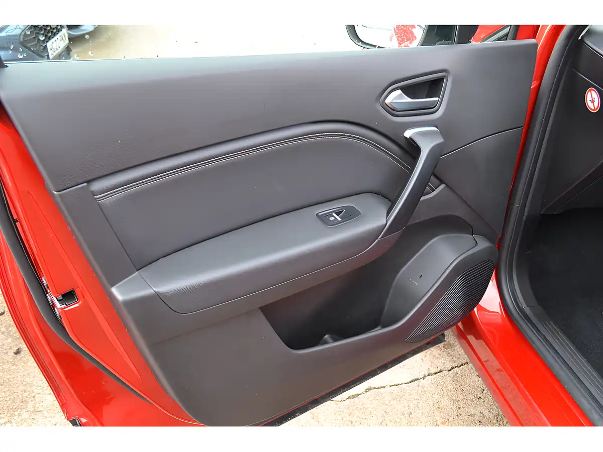 Used 2023 Renault Captur Techno Flame Red - Interior and Exterior details 14