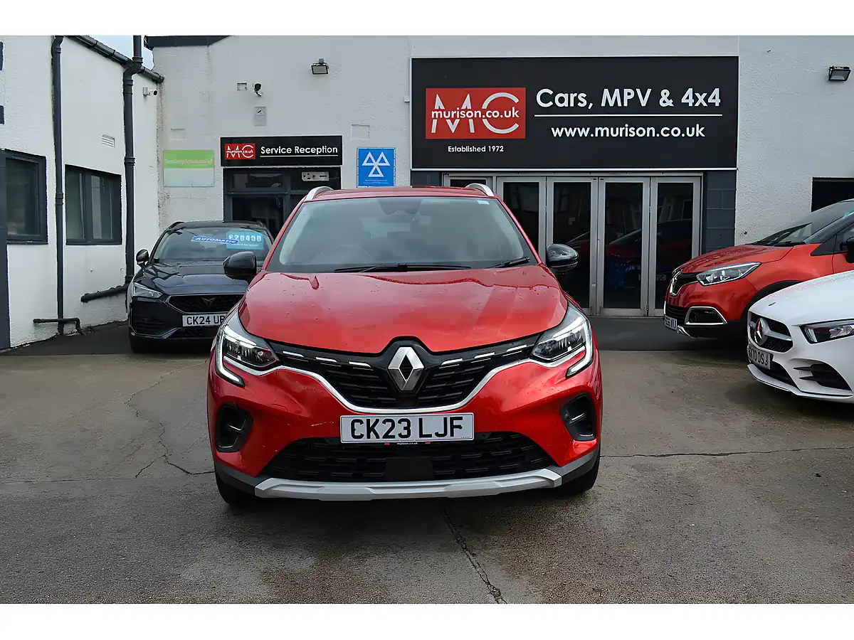 Used 2023 Renault Captur Techno Flame Red - Interior and Exterior details 6