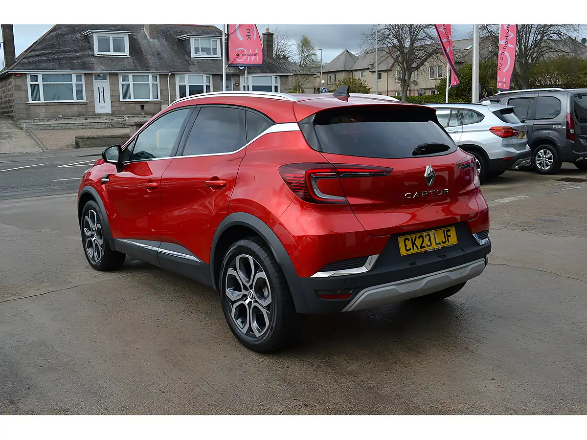 Used 2023 Renault Captur Techno Flame Red - Interior and Exterior details 8